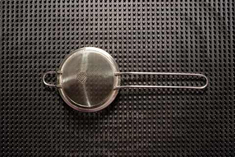 Feines Barsieb – Fine Strainer